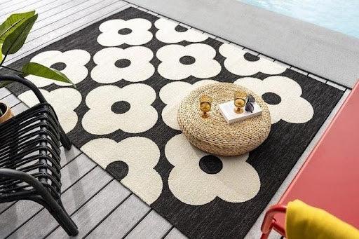 Learn How To Find The Best Outdoor Rugs