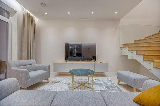 MODERN RUGS: 8 RUGS TO COMPLEMENT YOUR MODERN LIFESTYLE