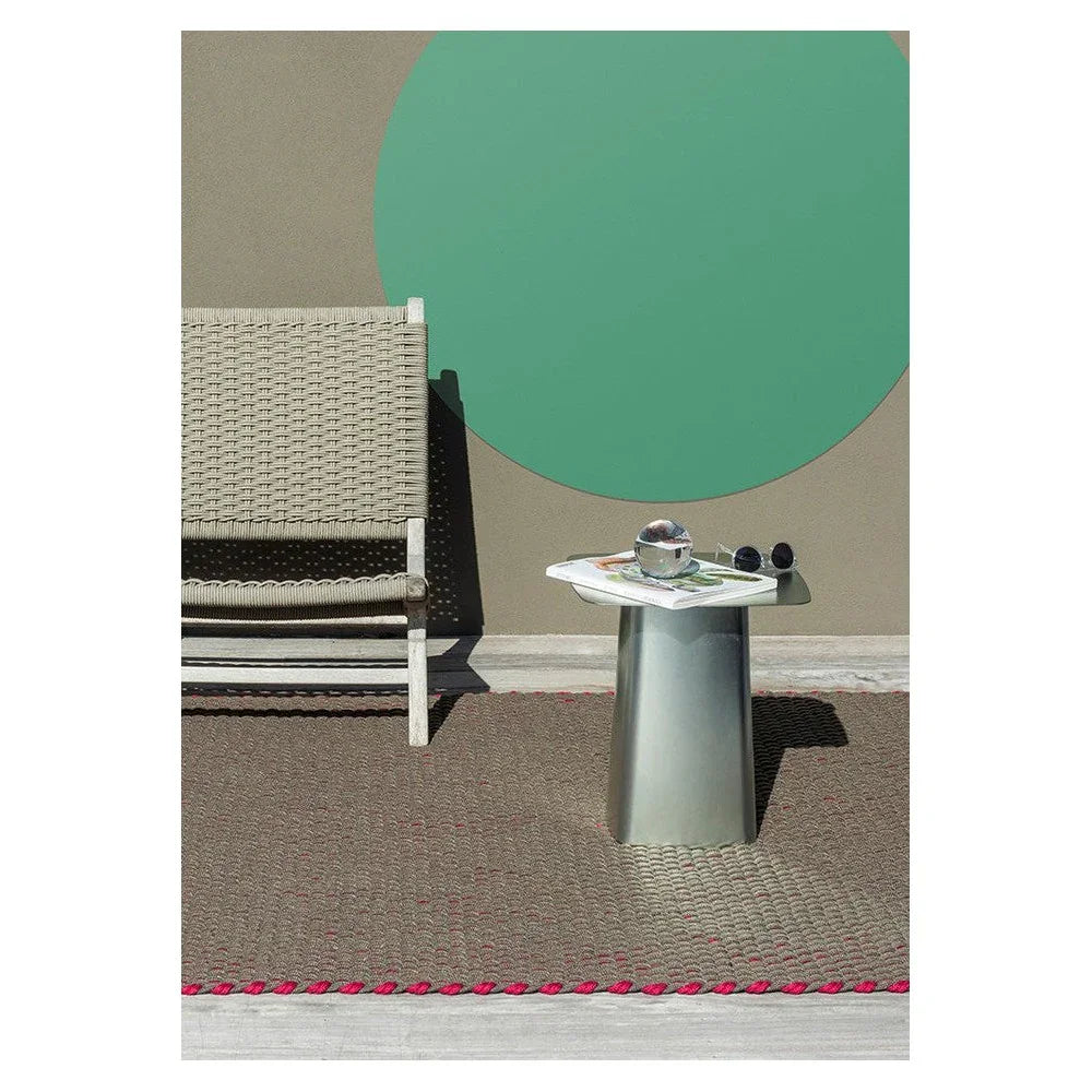 Brink & Campman Lace Tri-coloure Thy Outdoor Rug featuring beige-brown woven pattern with pink border on taupe backdrop, power-loomed polypropylene