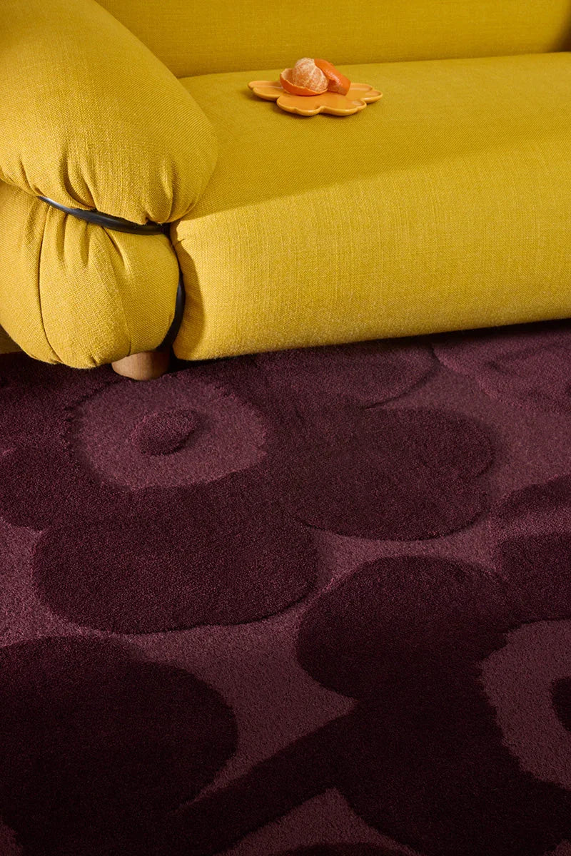 Marimekko Unikko Burgundy 132200 Rug circular motif in burgundy, wine and plum on plum bg, machine-made polyester