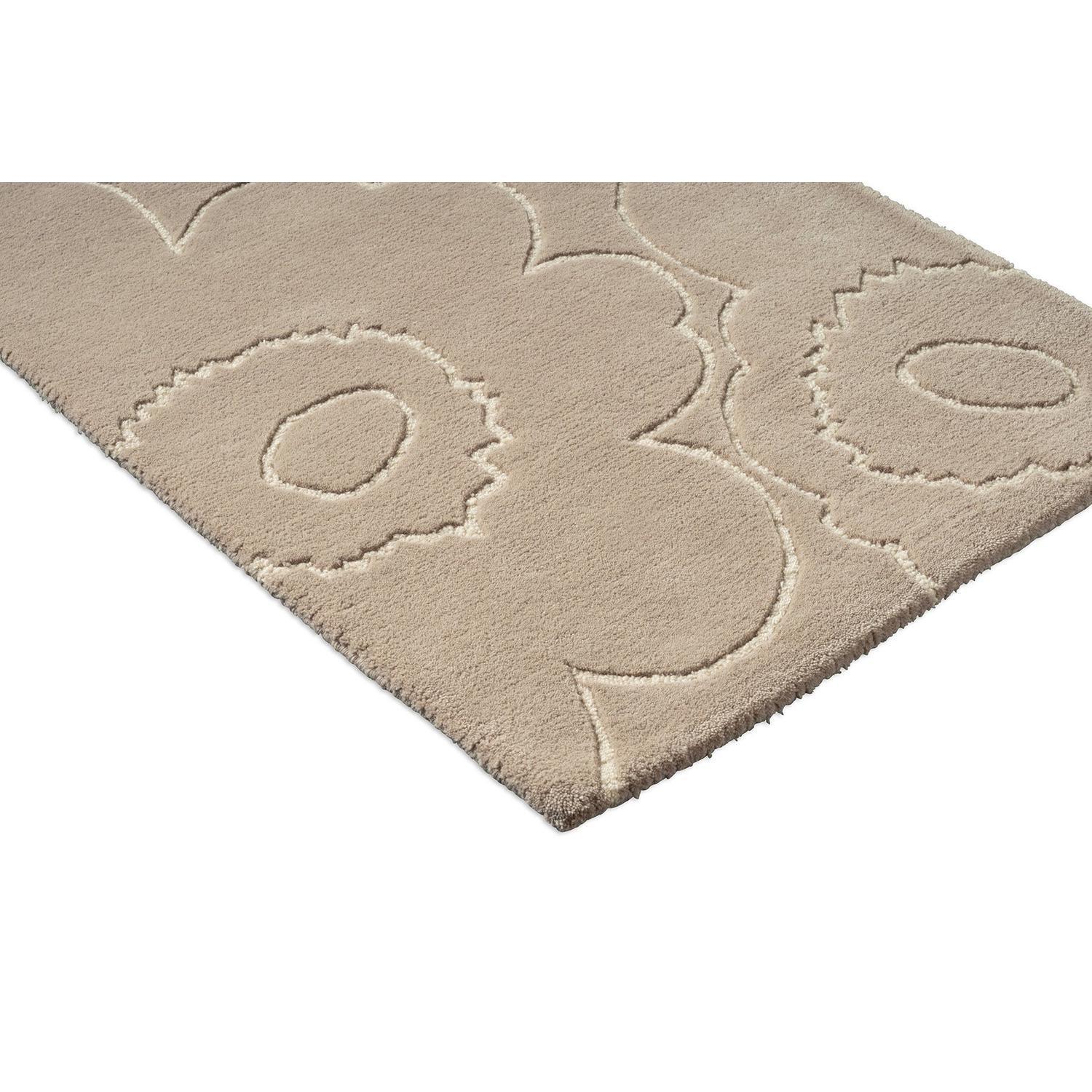 Marimekko Piirto Unikko greige runner rug with floral pattern in greige, beige and taupe on beige, machine-woven wool