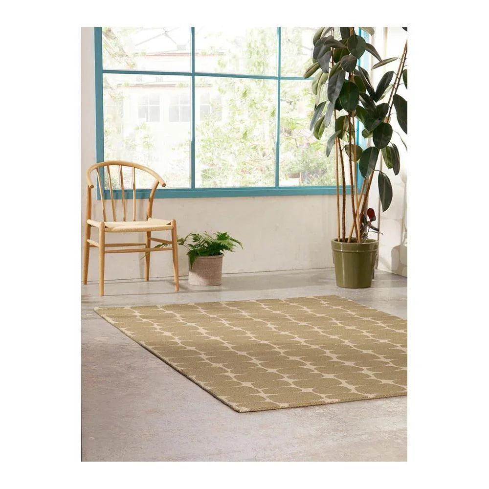Scion Little Lohko Pebble Rug featuring geometric lattice in beige and ivory on tan background, hand-tufted wool