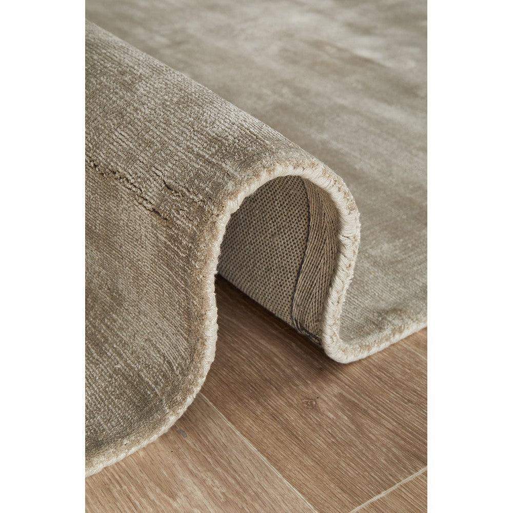 Joy Silver Rug from Rug Culture’s Bliss Collection featuring a subtle textured pattern in beige, taupe and cream on ivory background