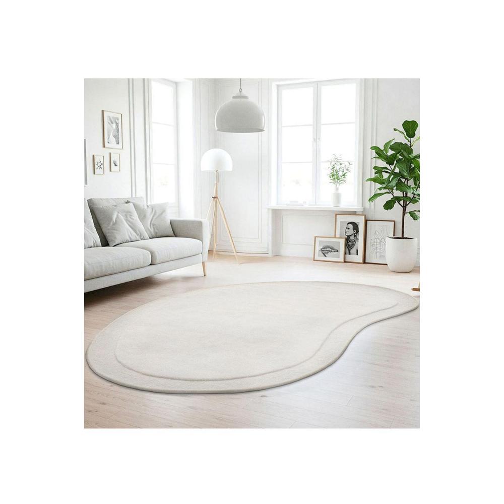 Cleo Milk Rug