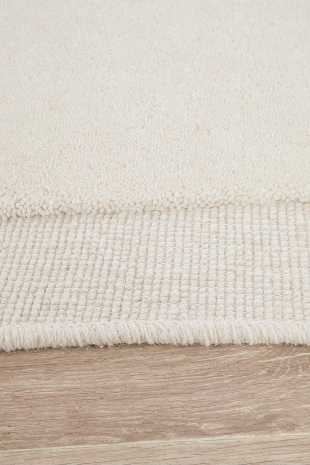 Cleo Milk Rug