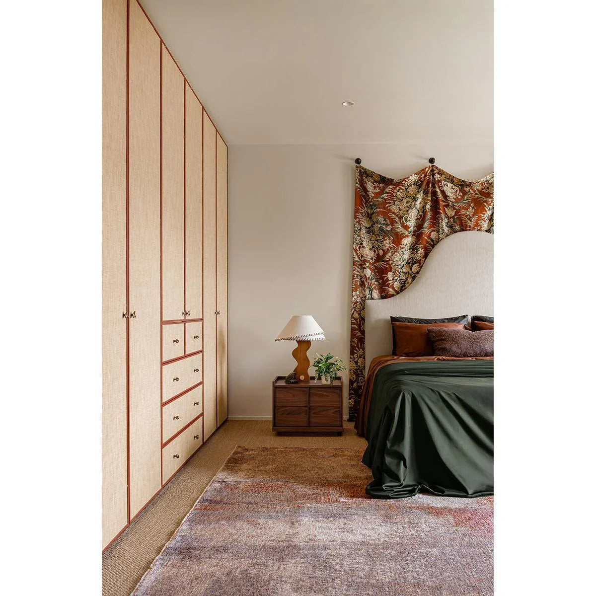 Darren Palmer Sierra Dusk Rug featuring gradient dusk pattern in dusty pink, mauve and cream on beige, hand-tufted wool