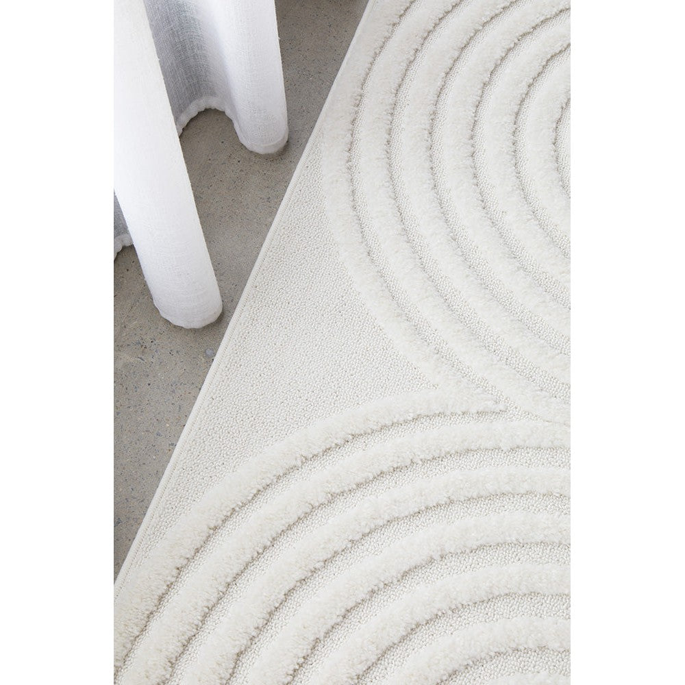 Lotus Carl White Runner Rug