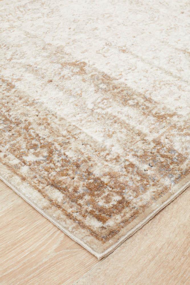 Providence Esquire Ballad Traditional Cream Runner - ICONIC RUGS