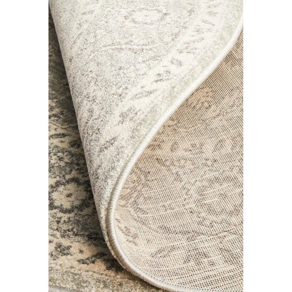 Evoke Silver Flower Transitional Round Rug - ICONIC RUGS