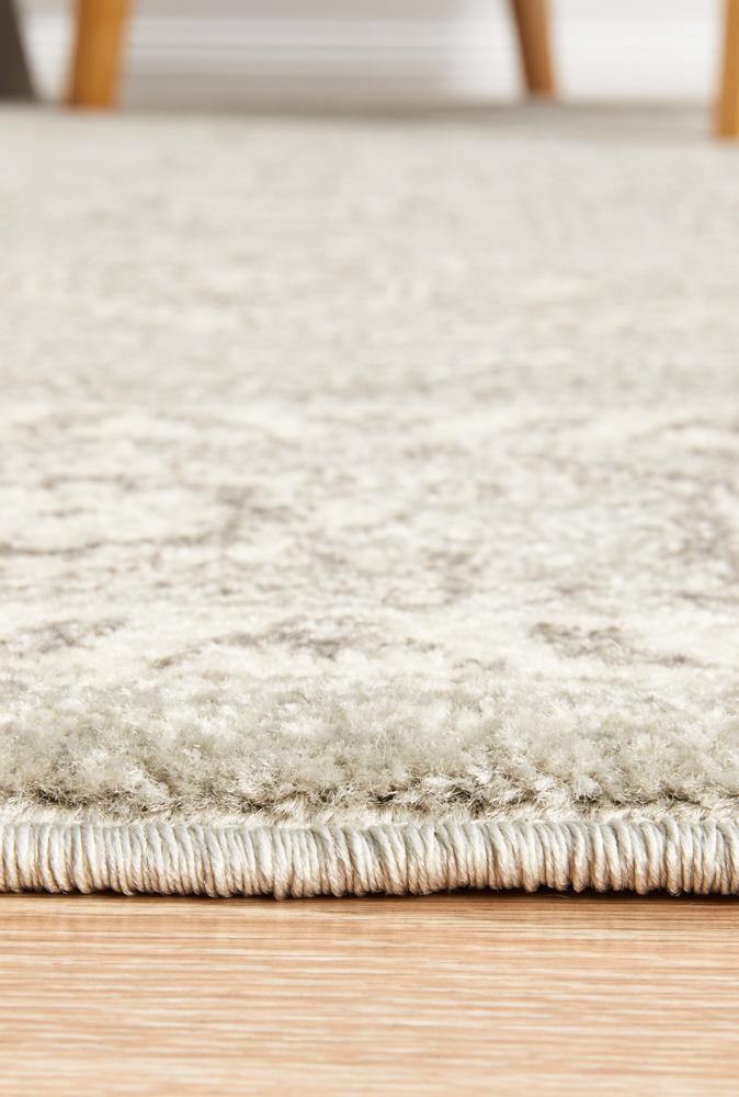 Evoke Silver Flower Transitional Rug - ICONIC RUGS