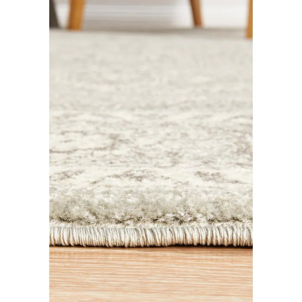 Evoke Silver Flower Transitional Rug - ICONIC RUGS