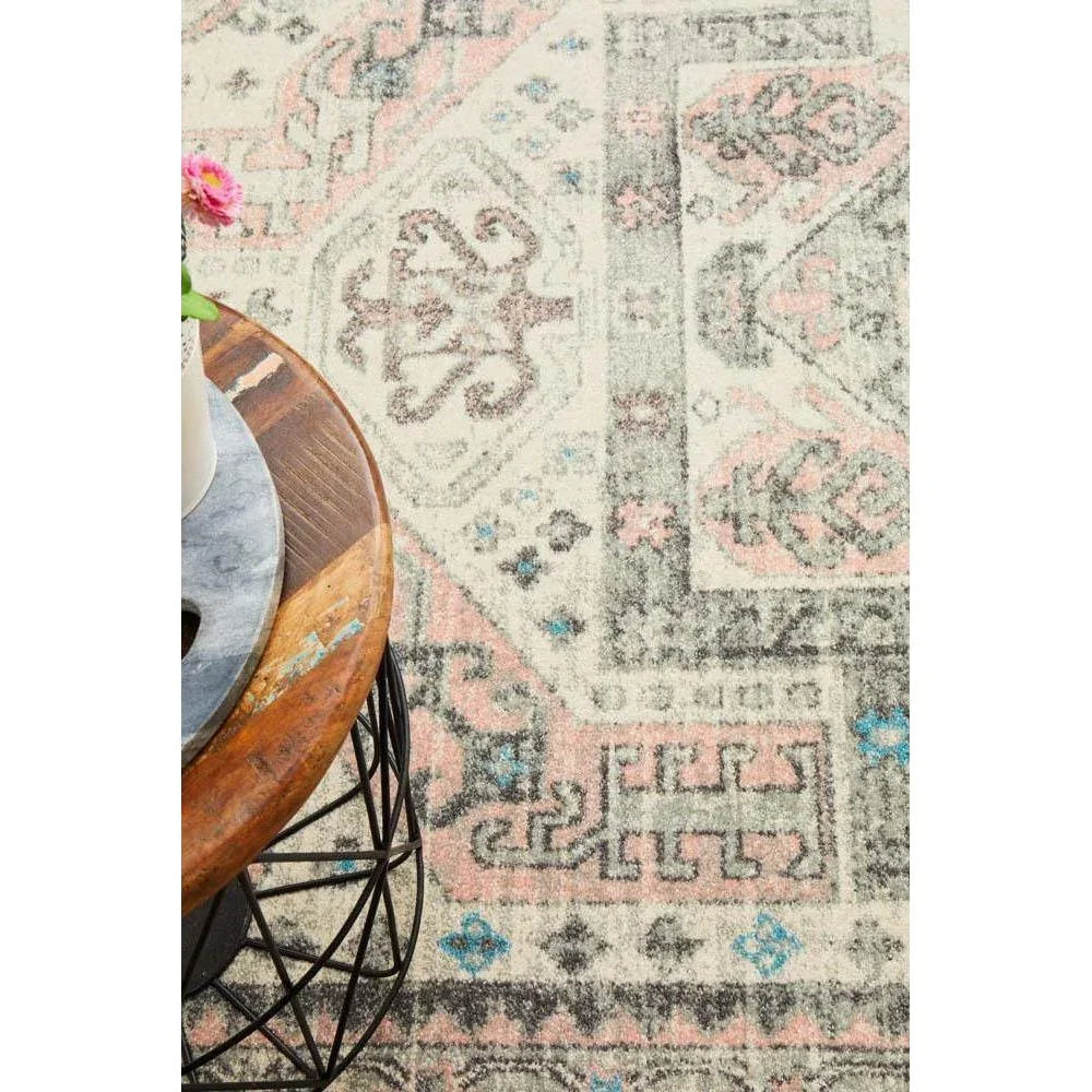 Avenue 704 Silver Rug - ICONIC RUGS