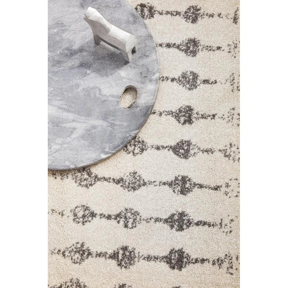 Chrome Elsa Silver Round Rug - ICONIC RUGS
