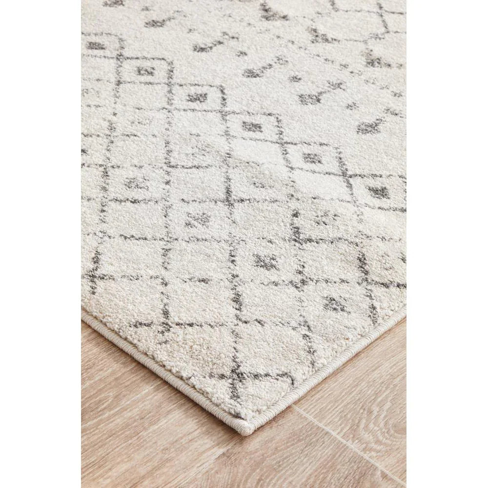 Chrome Elsa Silver Runner Rug - ICONIC RUGS