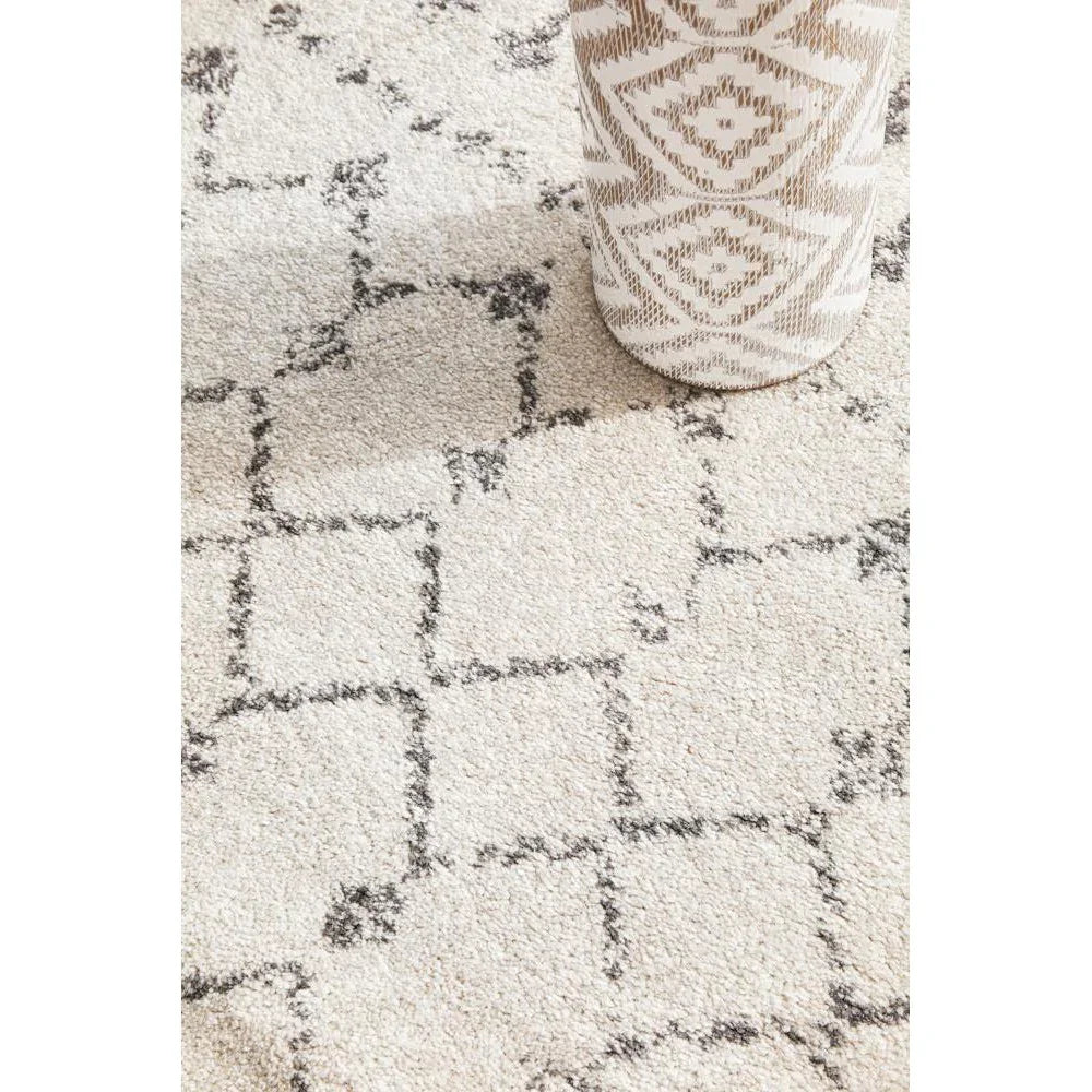 Chrome Elsa Silver Runner Rug - ICONIC RUGS