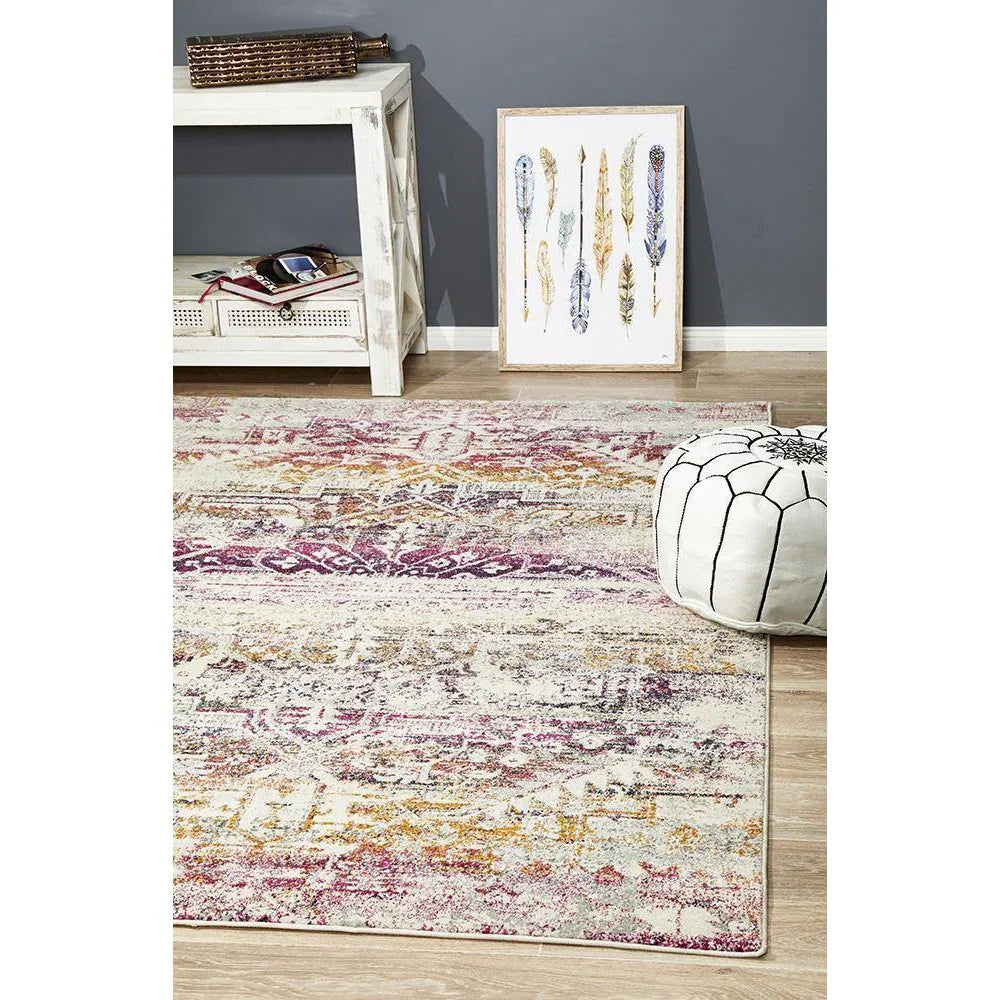 Museum Lili Fuschia Rug