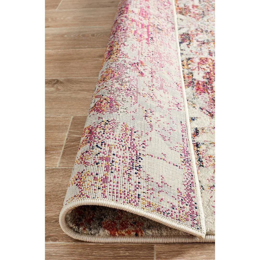 Museum Lili Fuschia Rug