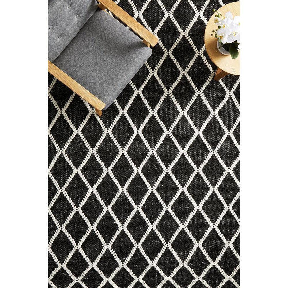 Huxley Black Rug - ICONIC RUGS