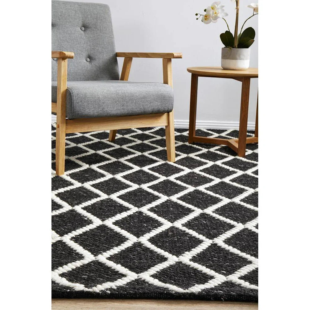 Huxley Black Rug - ICONIC RUGS