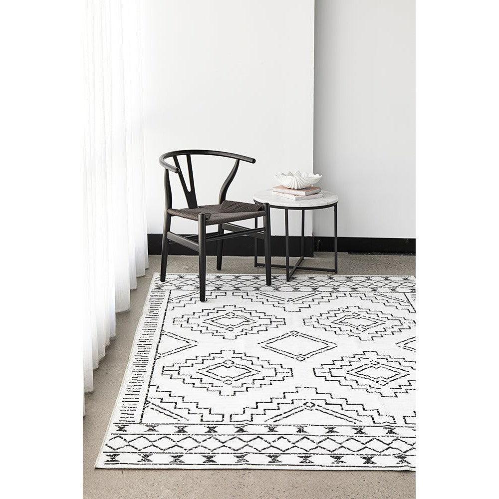 Kendra Leeroy White Washable Rug