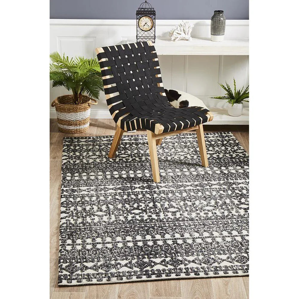 Levi Yasmin Ivory Black Rug - ICONIC RUGS