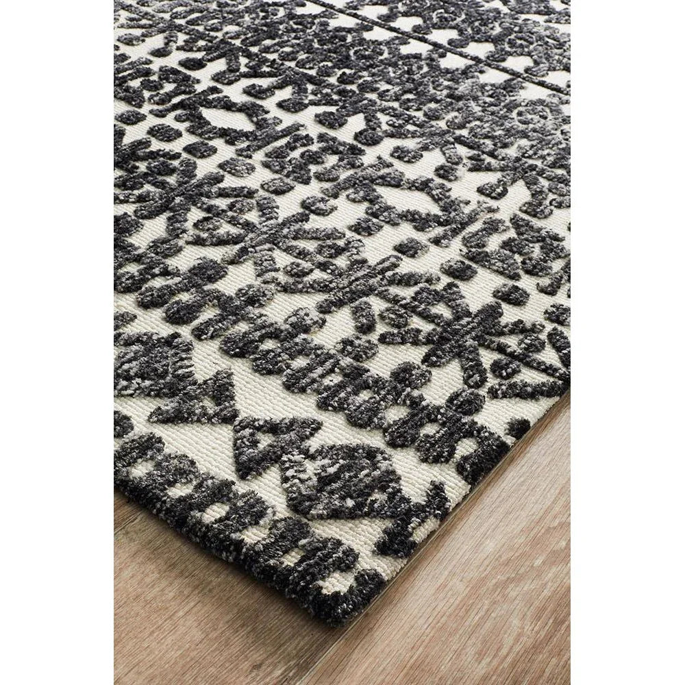 Levi Yasmin Ivory Black Rug - ICONIC RUGS