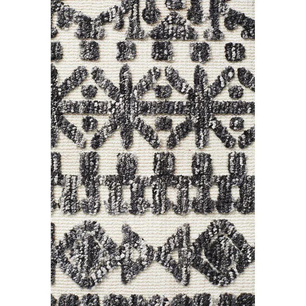Levi Yasmin Ivory Black Rug - ICONIC RUGS