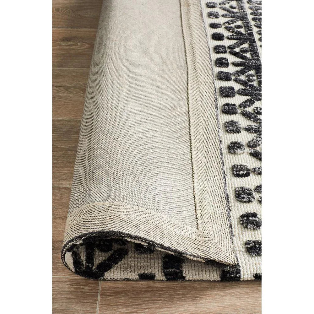 Levi Yasmin Ivory Black Rug - ICONIC RUGS