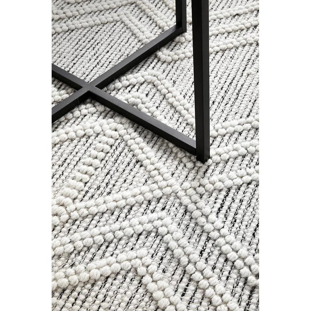 Maison Clara - ICONIC RUGS
