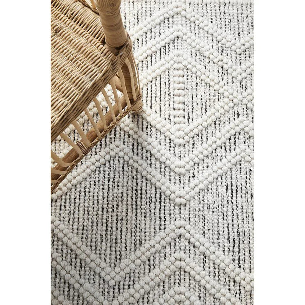 Maison Clara - ICONIC RUGS