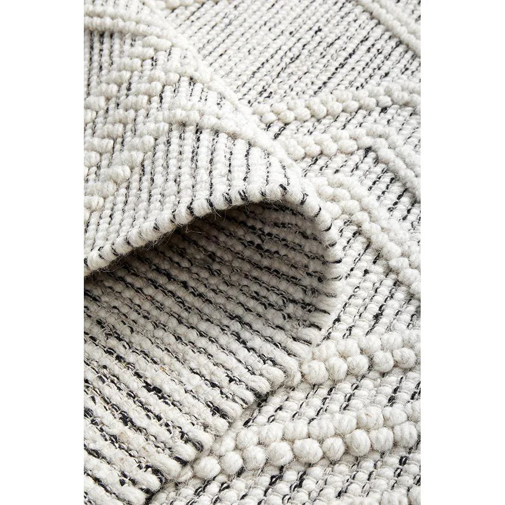 Maison Clara - ICONIC RUGS