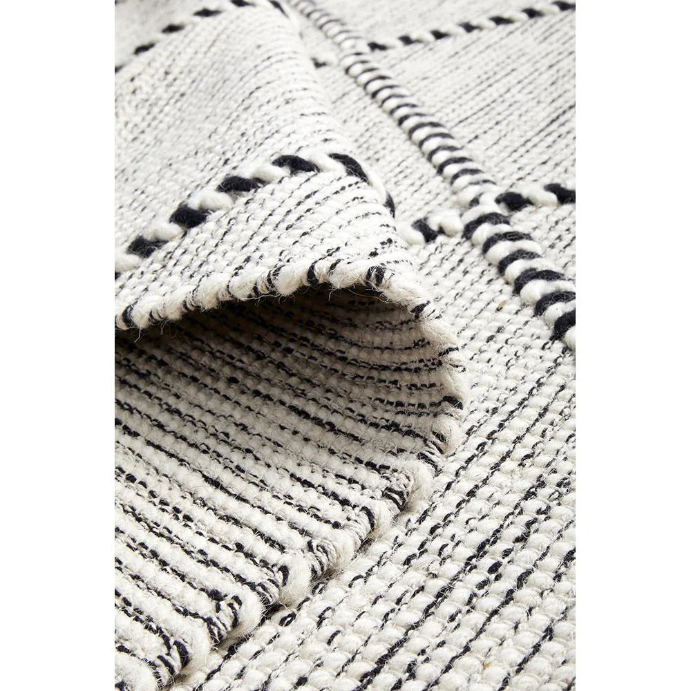 Maison Jasmin - ICONIC RUGS