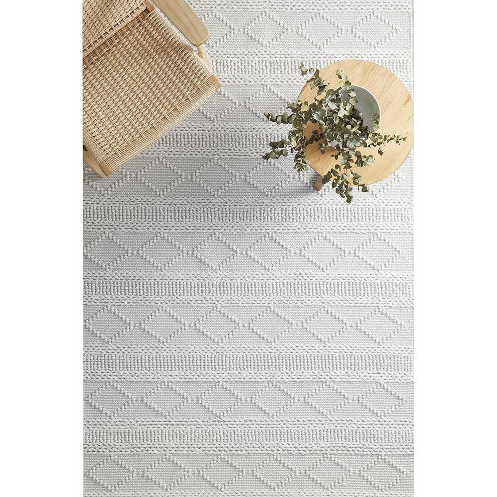 Maison Zoe - ICONIC RUGS