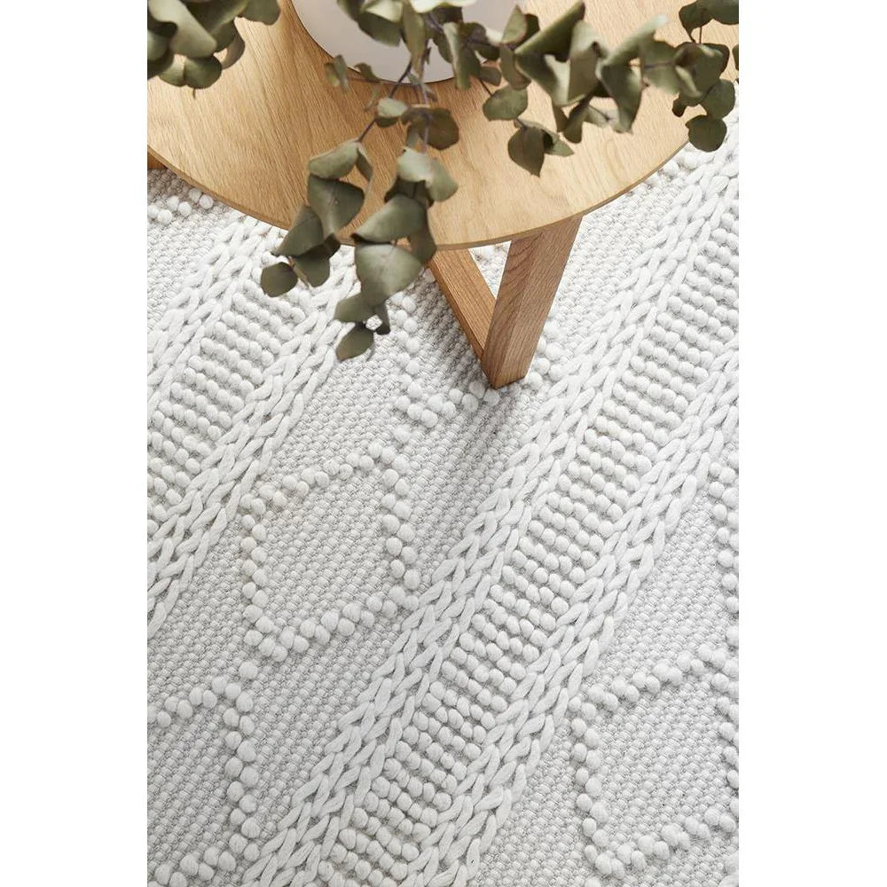 Maison Zoe - ICONIC RUGS