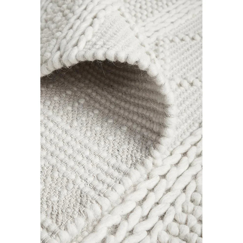 Maison Zoe - ICONIC RUGS