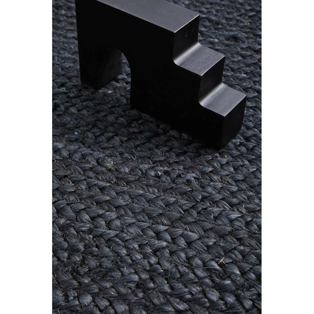Bondi Black Oval Rug - ICONIC RUGS