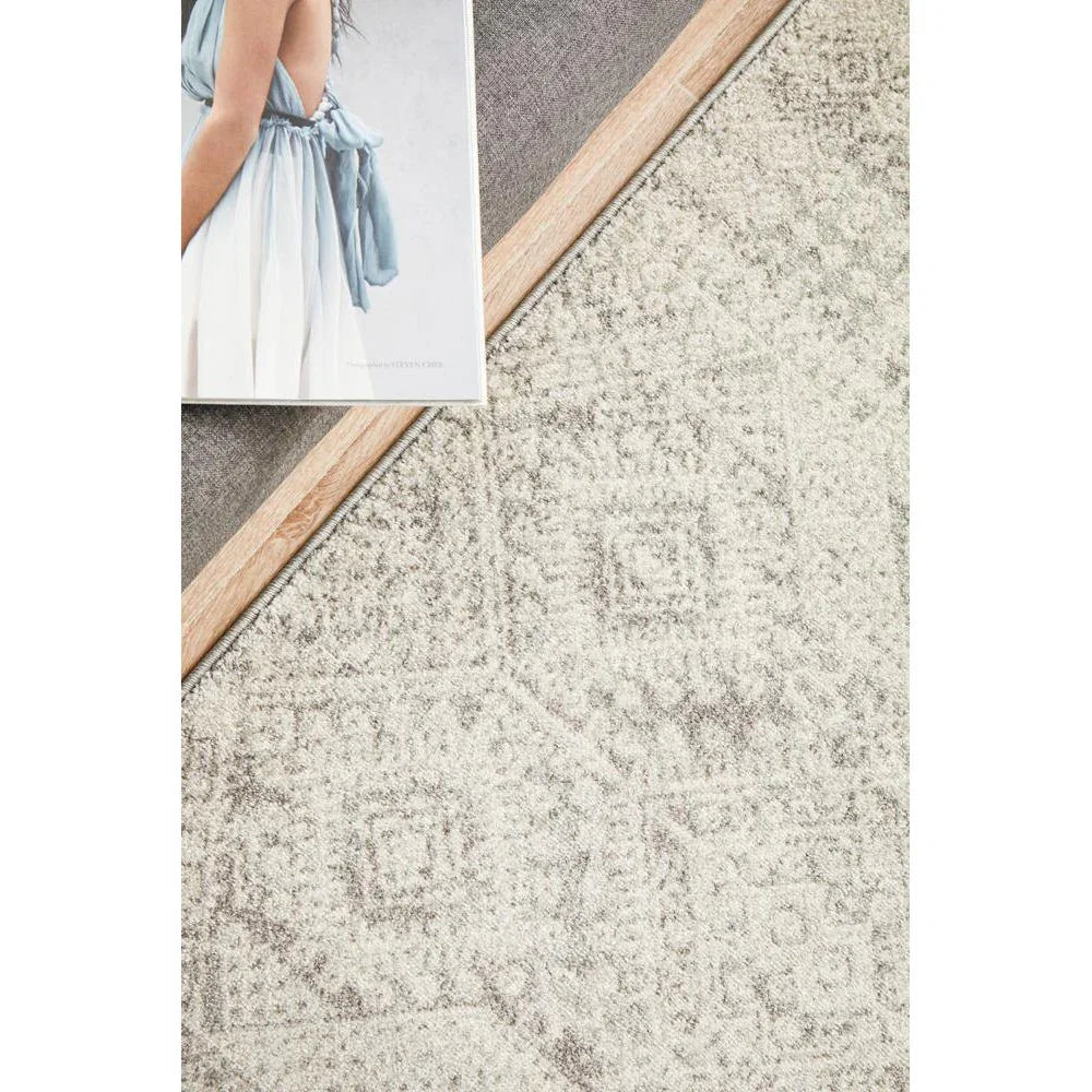 Mirage Zelda Silver Grey Runner Rug - ICONIC RUGS