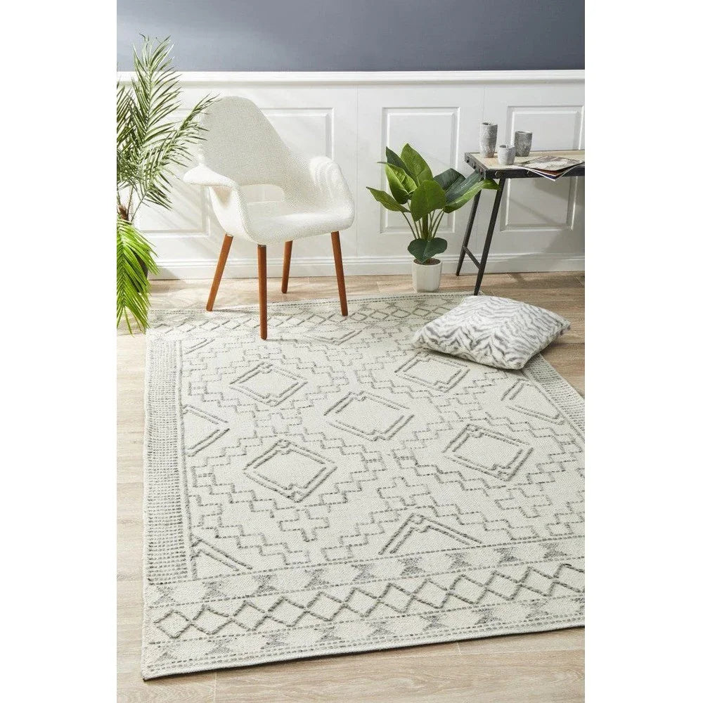 Salena Rug Ivory - ICONIC RUGS