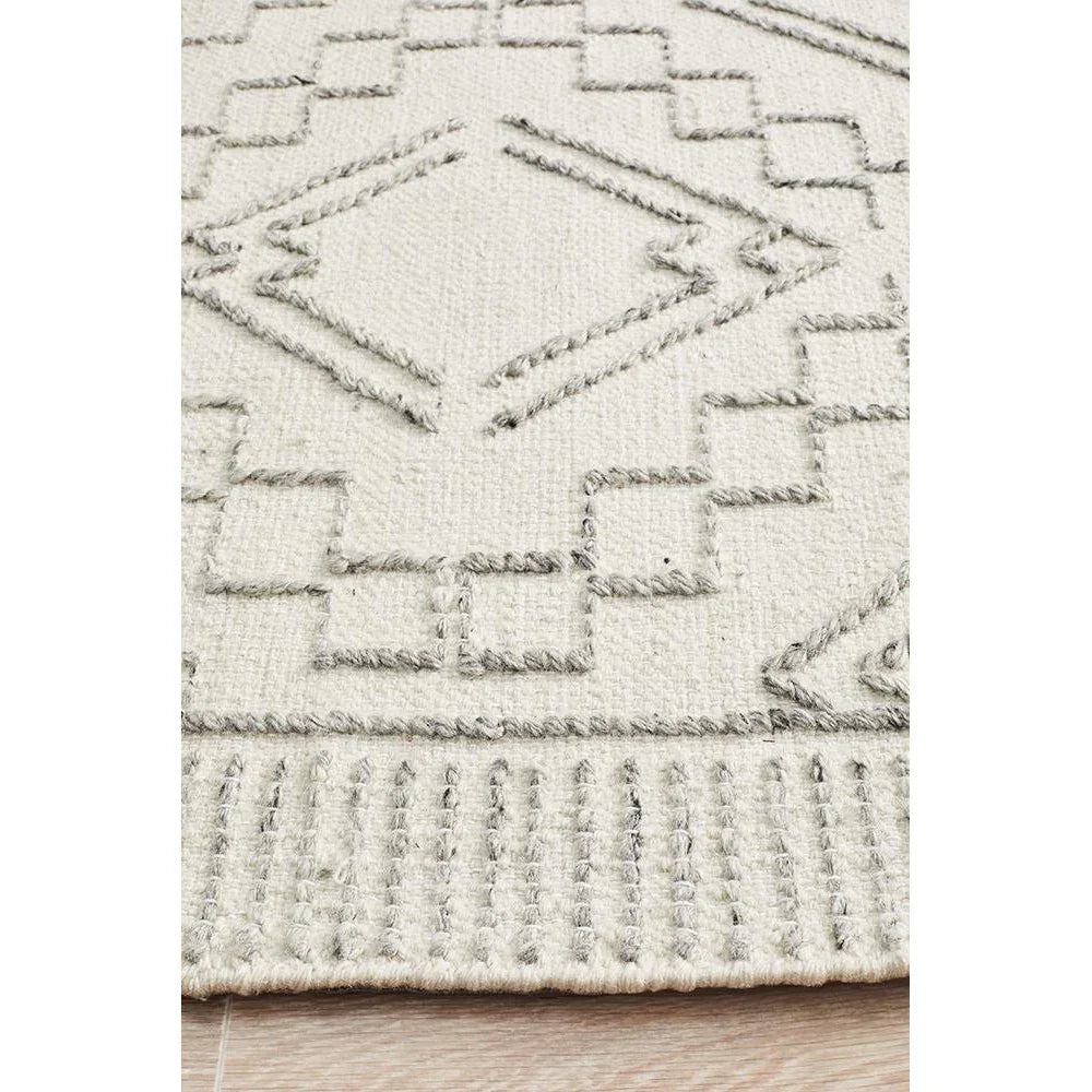 Hudson 802 Ivory Rug