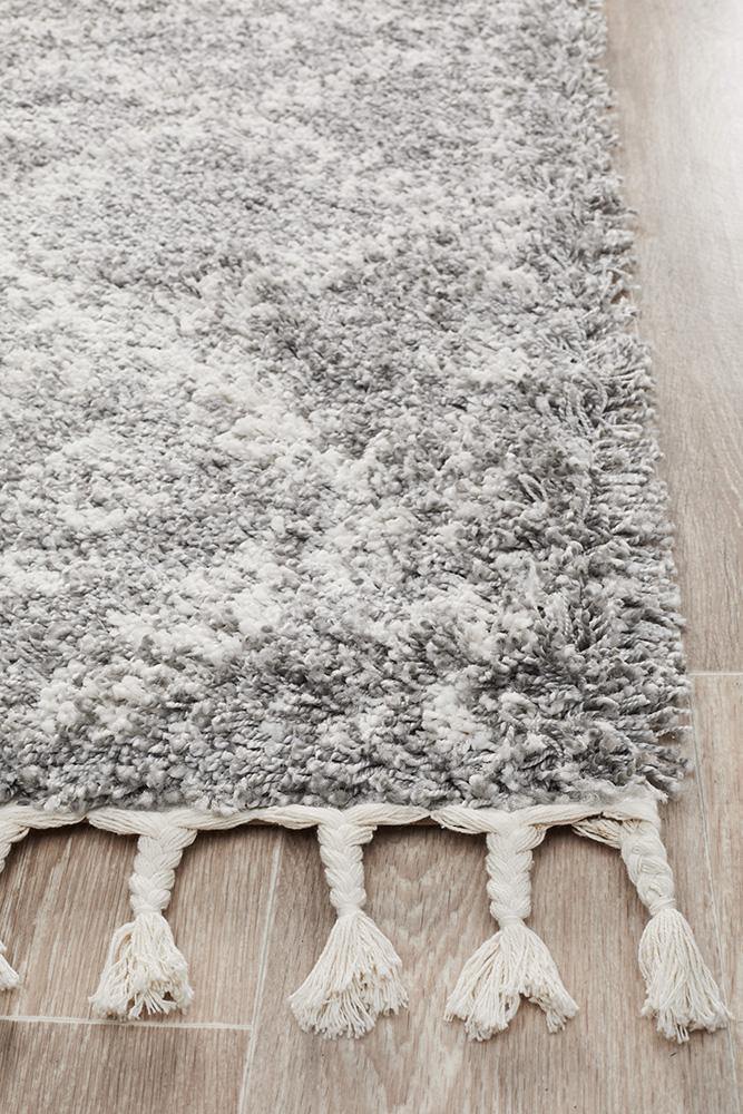 Saffron 33 Silver Runner Rug - ICONIC RUGS