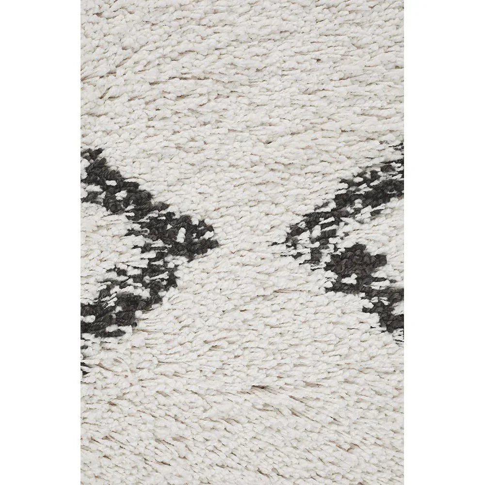 Saffron 11 White Rug - ICONIC RUGS