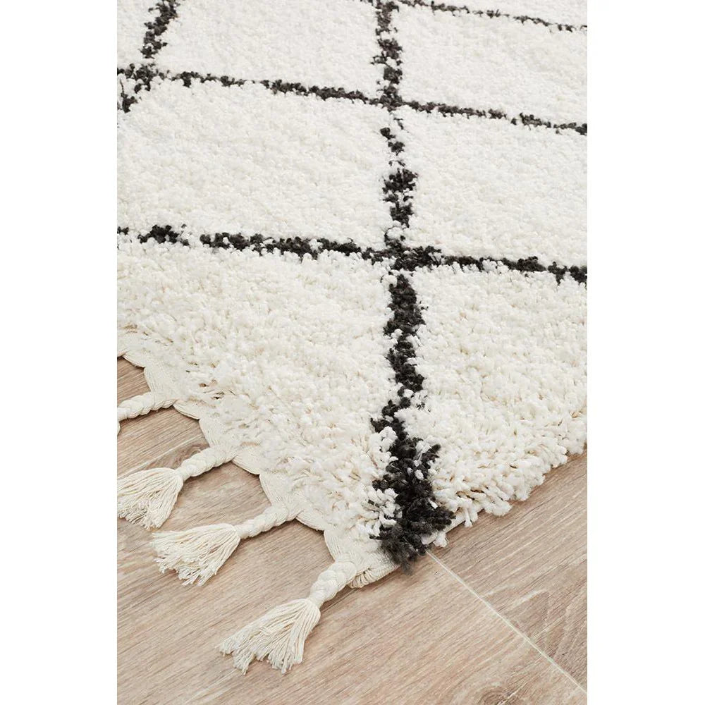 Saffron 22 White Runner Rug - ICONIC RUGS
