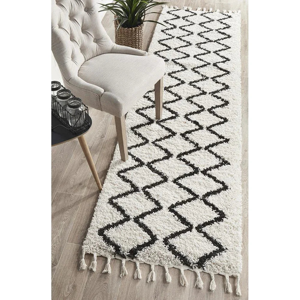 Saffron 11 White Runner Rug - ICONIC RUGS