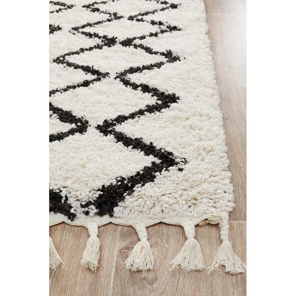 Saffron 11 White Runner Rug - ICONIC RUGS