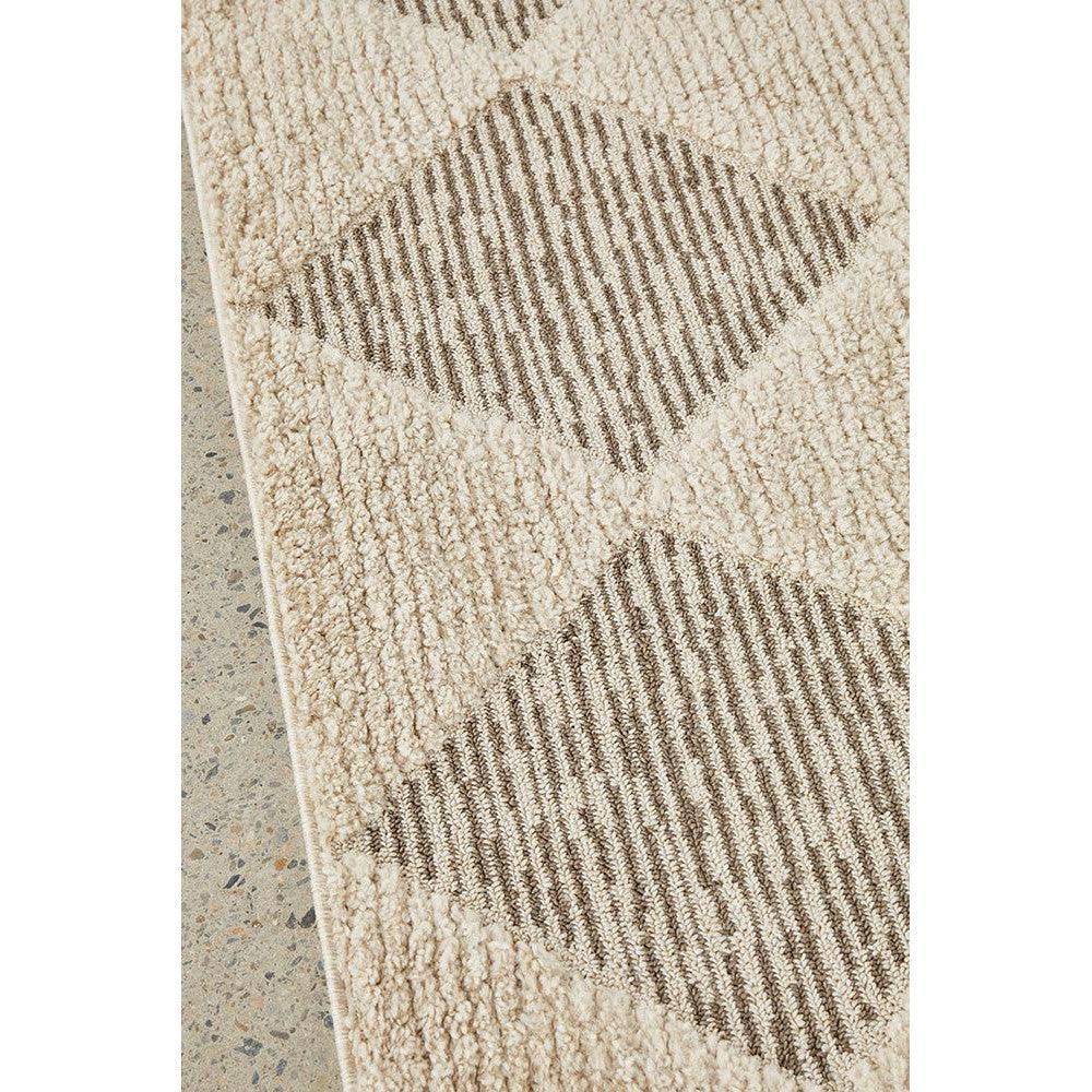 Serenade Yuri Rug in Beige