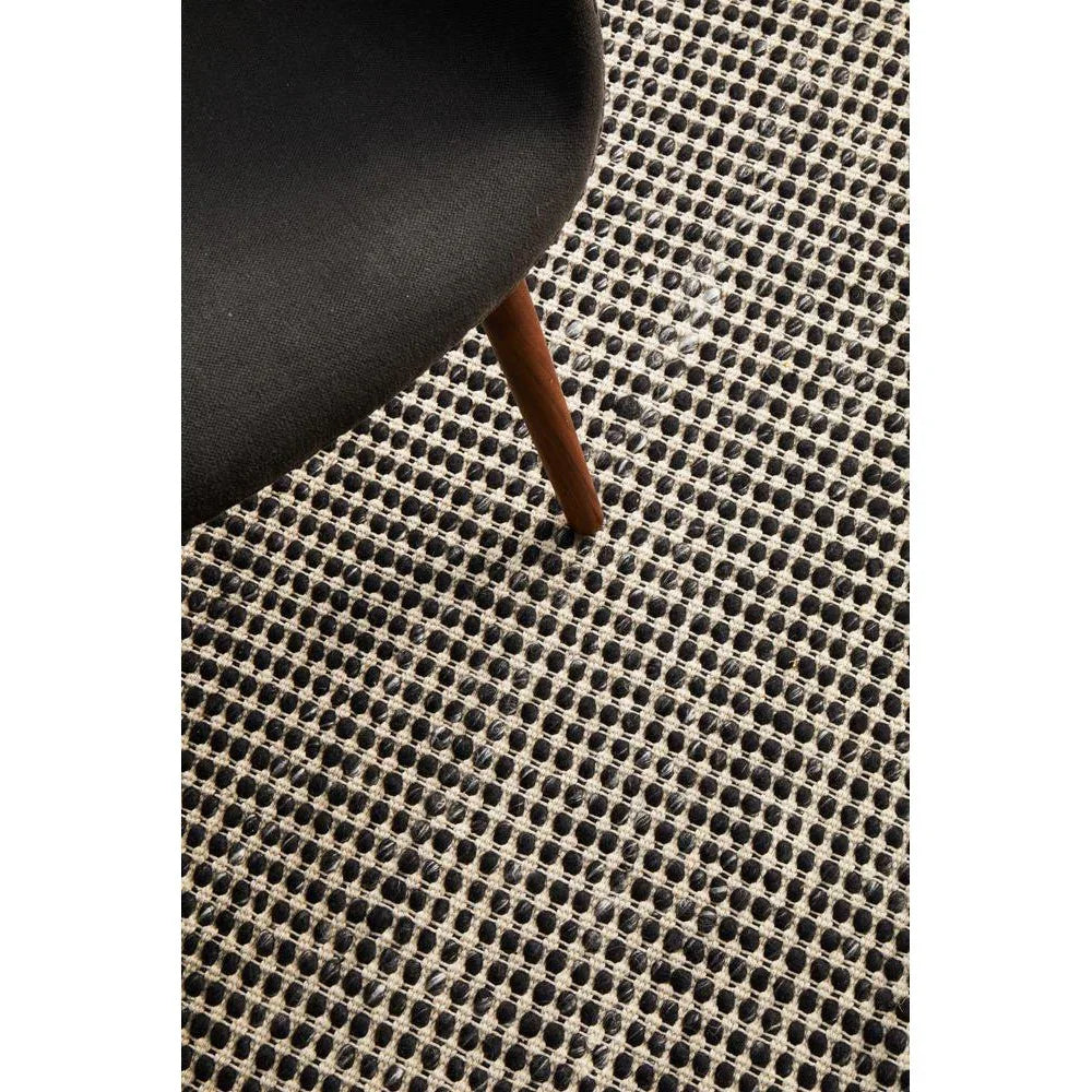 Skandinavian 300 Black Rug - ICONIC RUGS