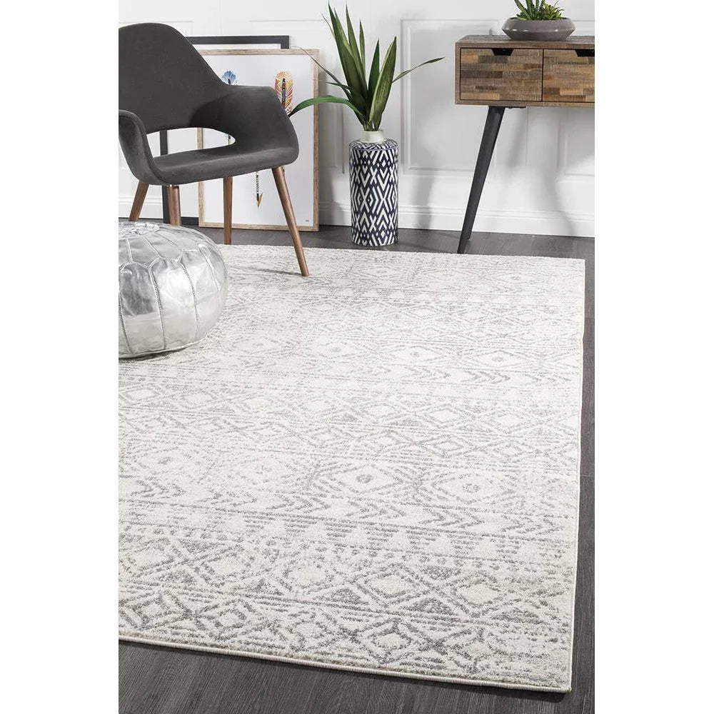 Oasis Ismail White Grey Rustic Rug