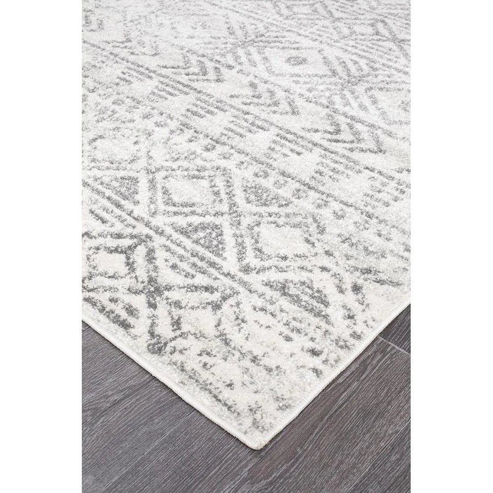Oasis Ismail White Grey Rustic Rug