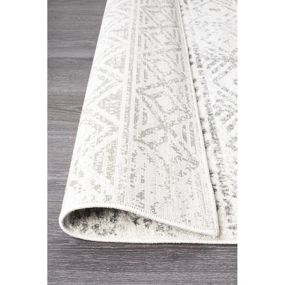 Oasis Ismail White Grey Rustic Rug