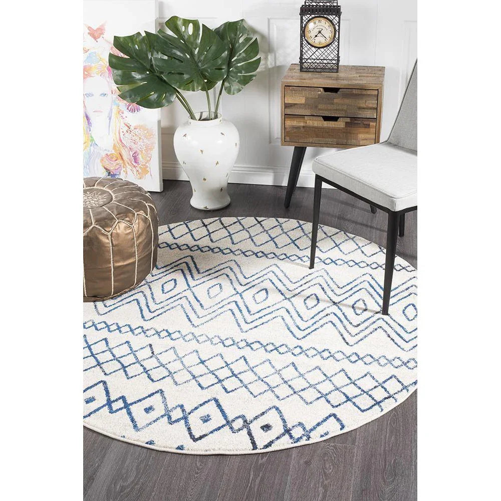 Oasis Nadia White Blue Rustic Tribal Round Rug